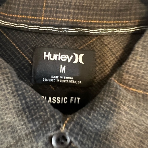 Hurley Classic Fit Button Down - Picture 3 of 4